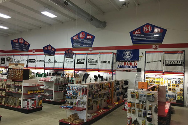 417 Interior Aisle