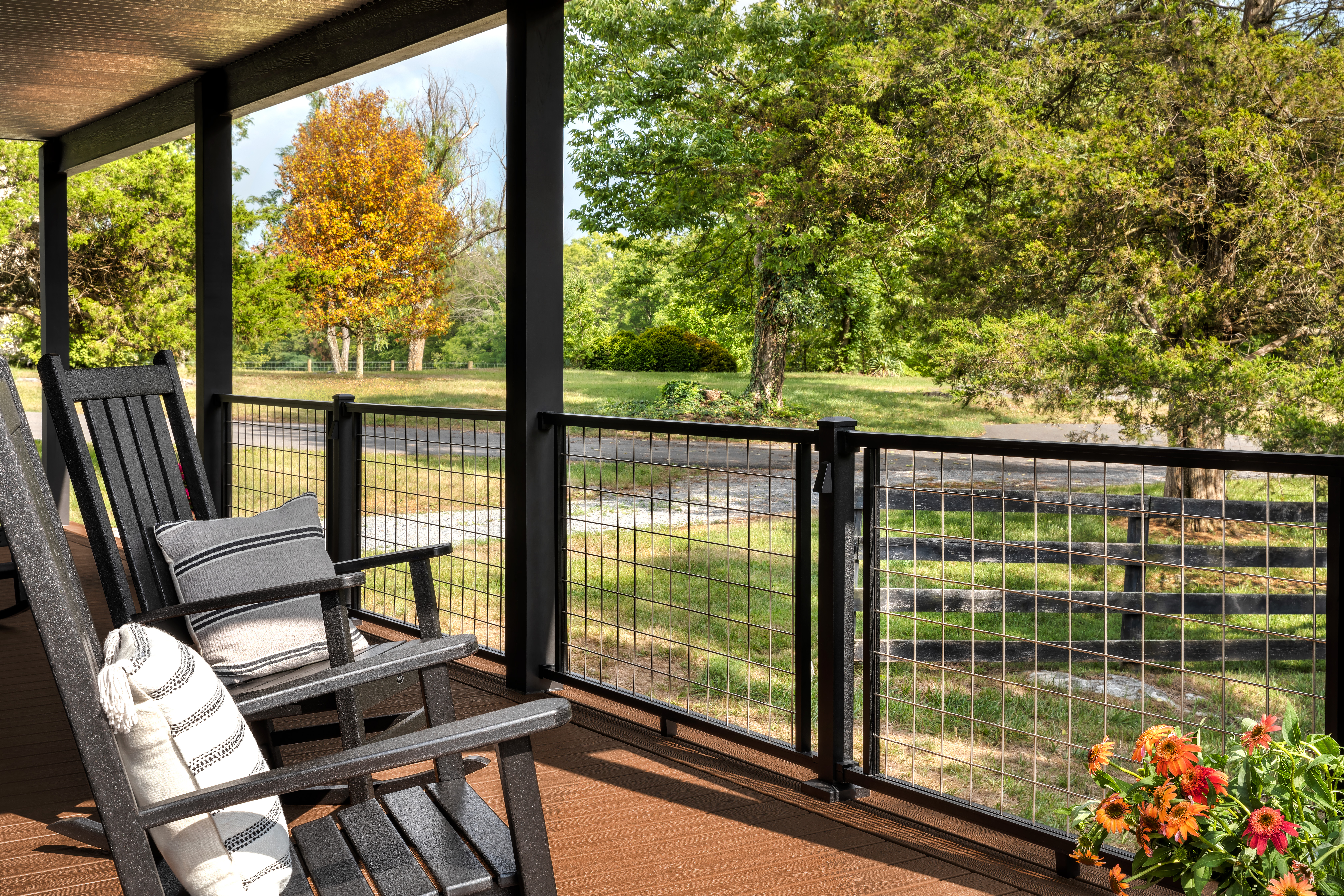 SEL_Timberlake_007_SD_SIG_Mesh_Railing_BK_porch_railing_rocking_chairs Thumbnail